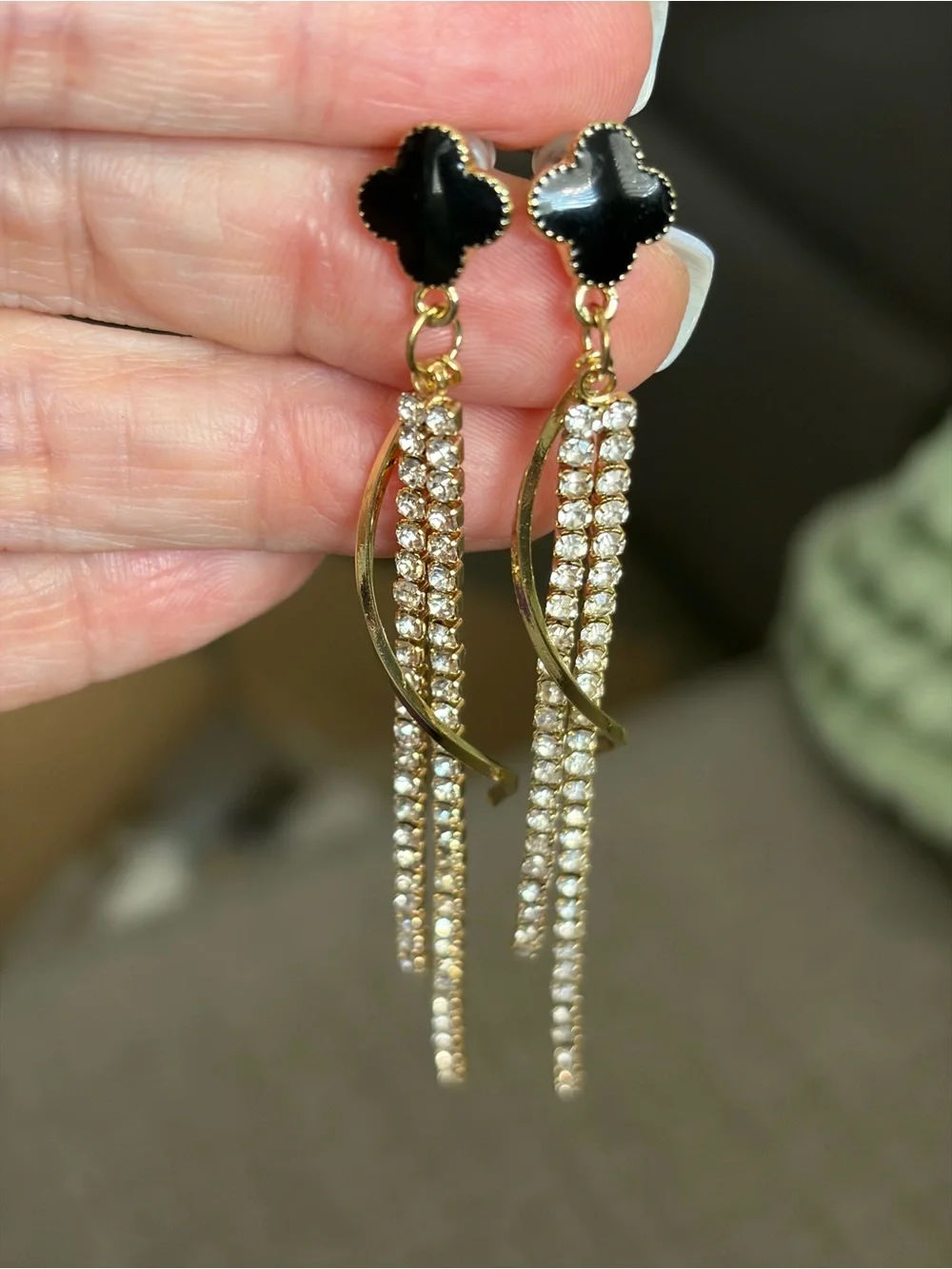 Black Quatrefoil Rhinestone Tassel Drop Earrings Gold Tone